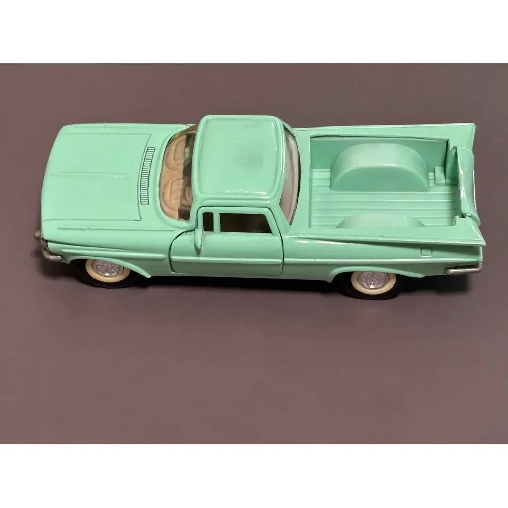 1959 Chevrolet Chevy El Camino diecast model toy green Tootsie Toy hard body